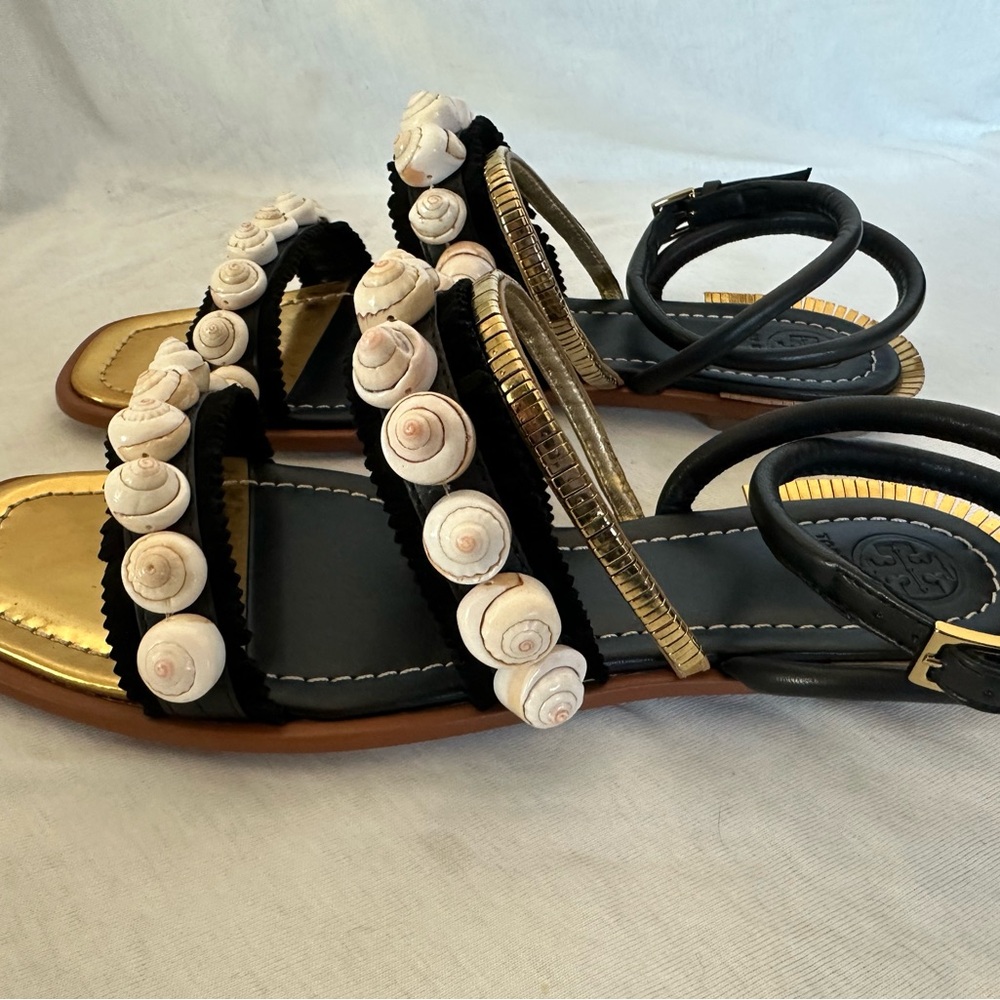 New Tory Burch Black and Gold Sinclair seashell Women's Sandals 9 with box - Picture 8 of 16
